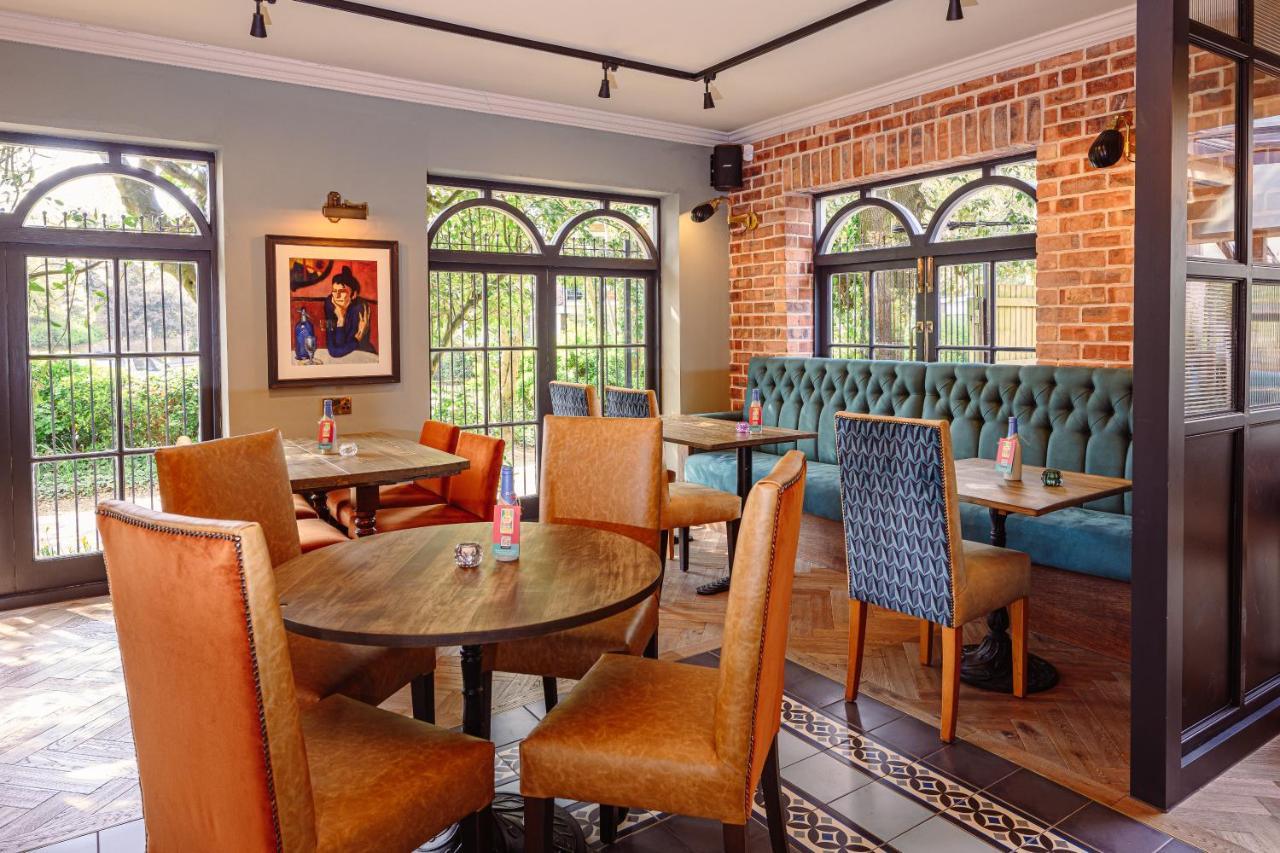 Brewhouse And Kitchen Hotel Уърдинг Екстериор снимка